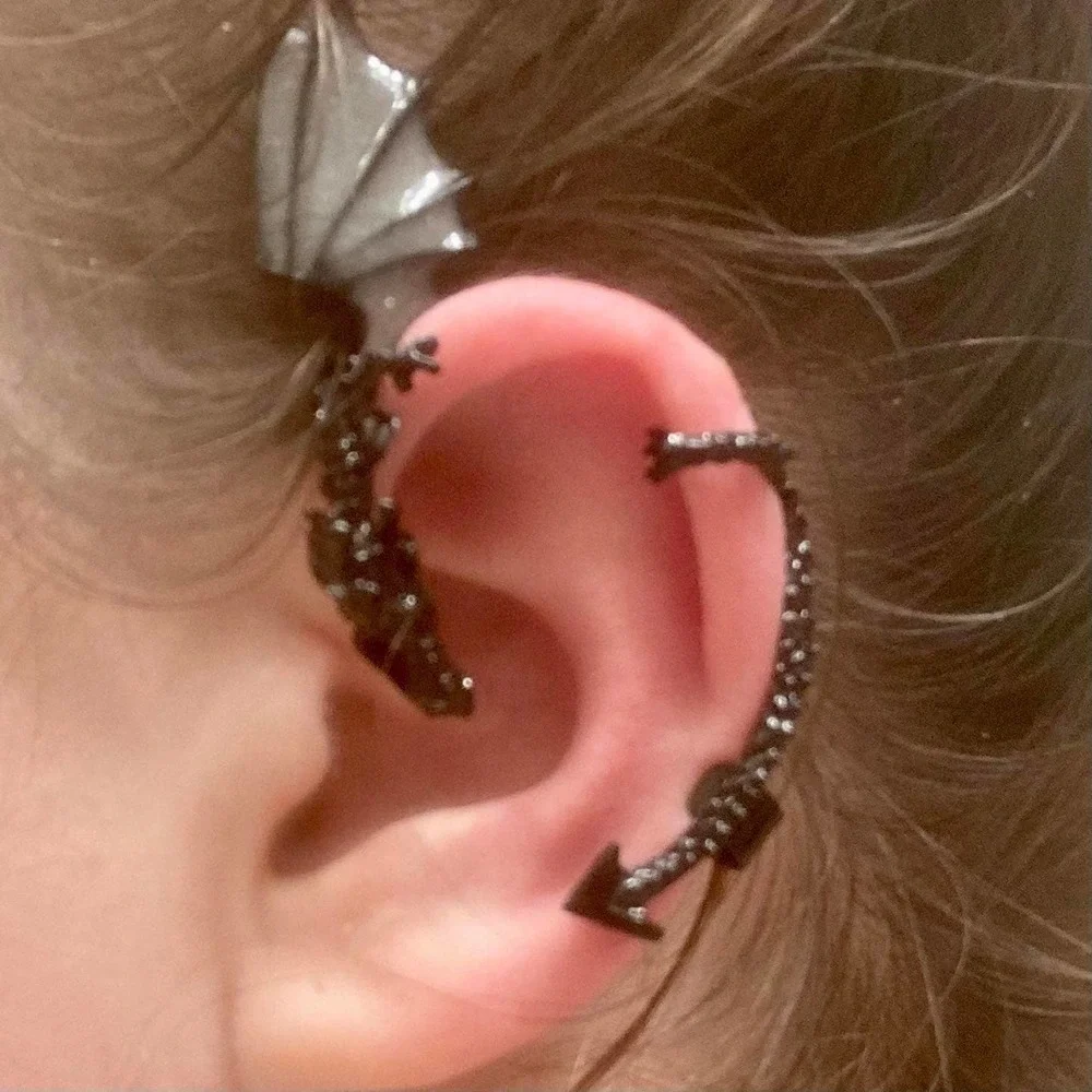 Single Left Ear Black Dragon Wrap Cuff Earring